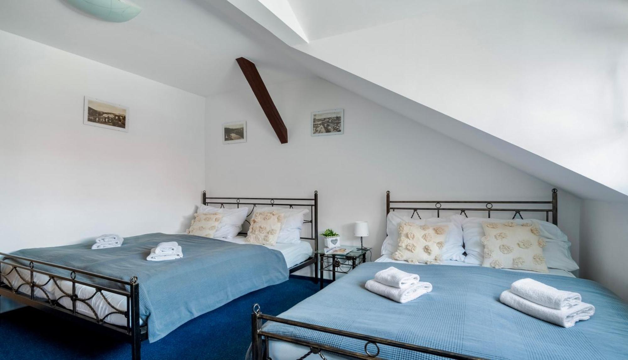 Hotel Ostende Chocerady المظهر الخارجي الصورة