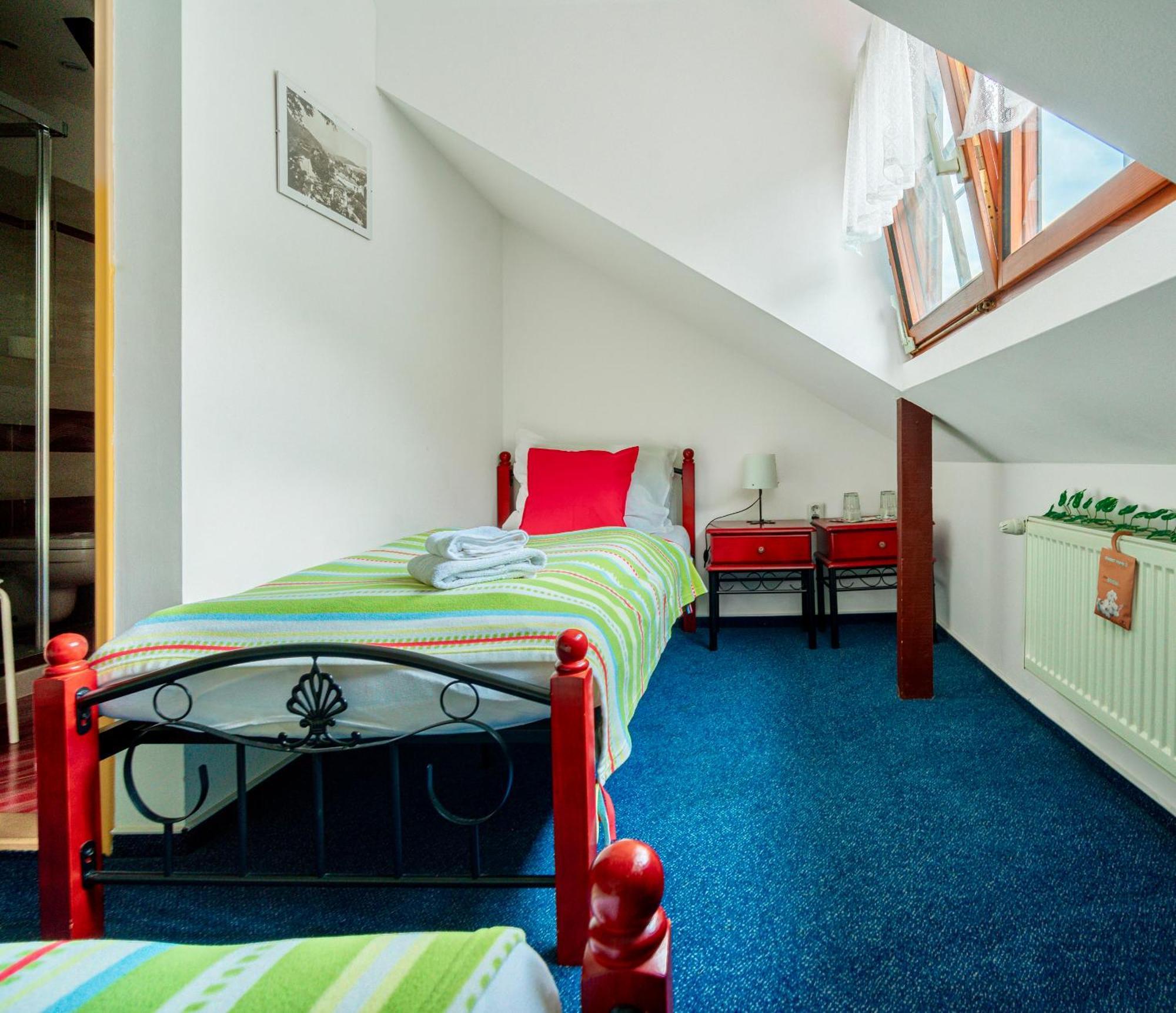 Hotel Ostende Chocerady المظهر الخارجي الصورة