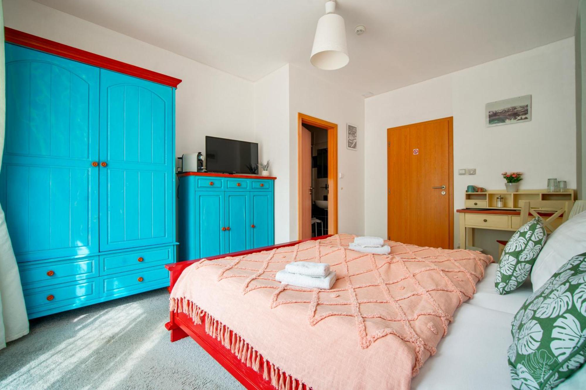 Hotel Ostende Chocerady المظهر الخارجي الصورة